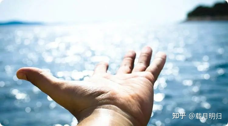 这几种手相蕴含无限<strong>财运</strong> 一生不缺钱花 贵人相助