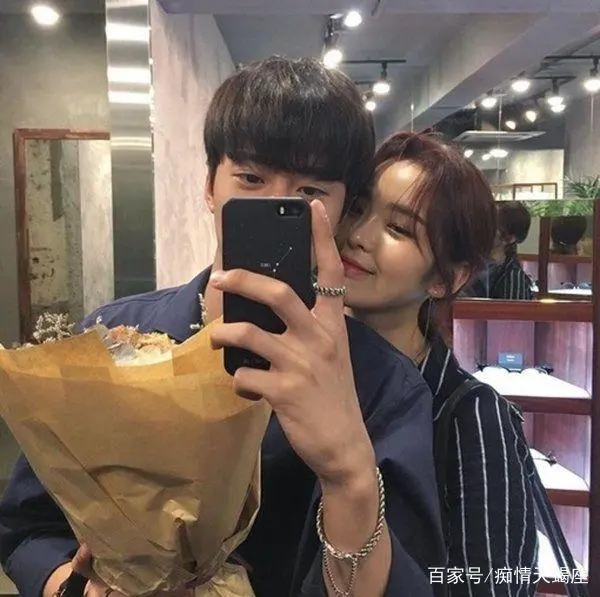 十二星座中和<strong>双鱼座</strong>最合拍的三大星座 堪称绝配